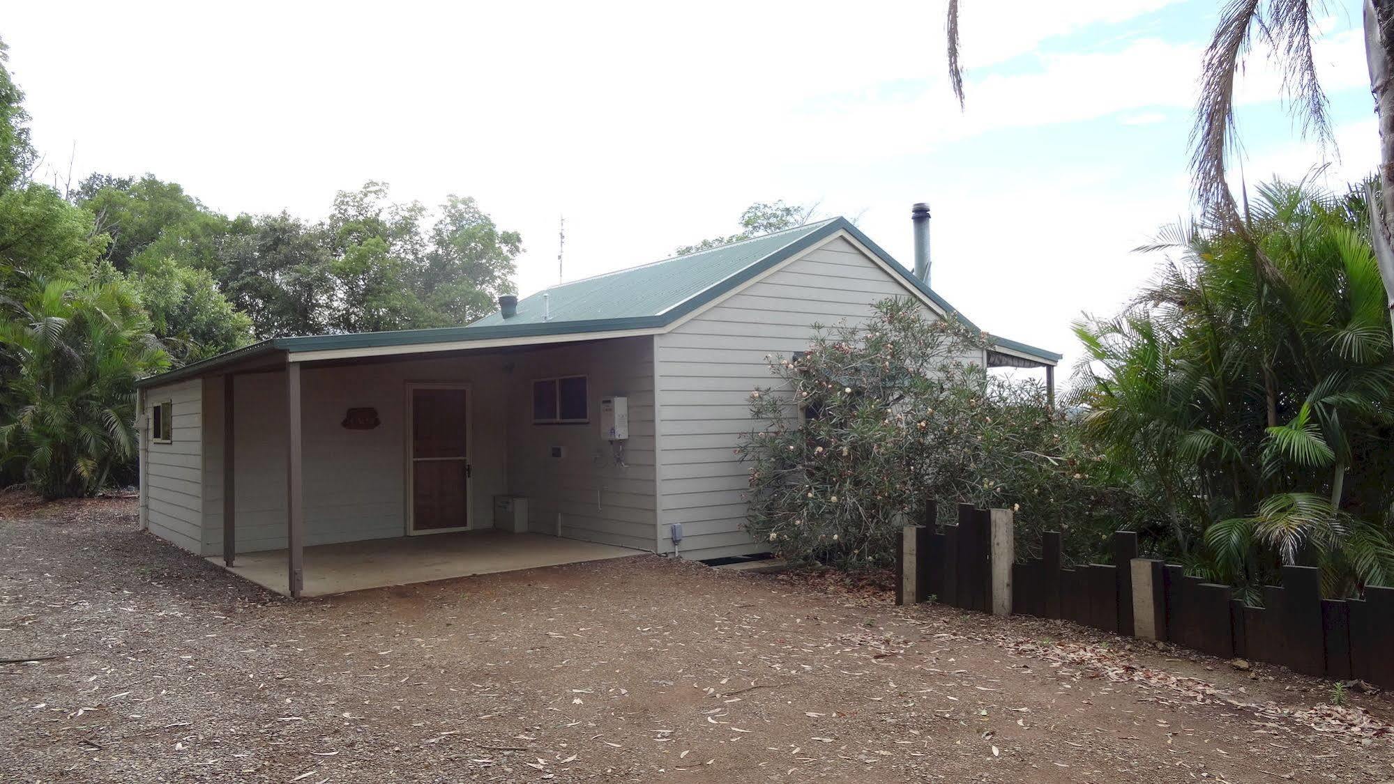 Maleny Luxury Cottages Exterior photo