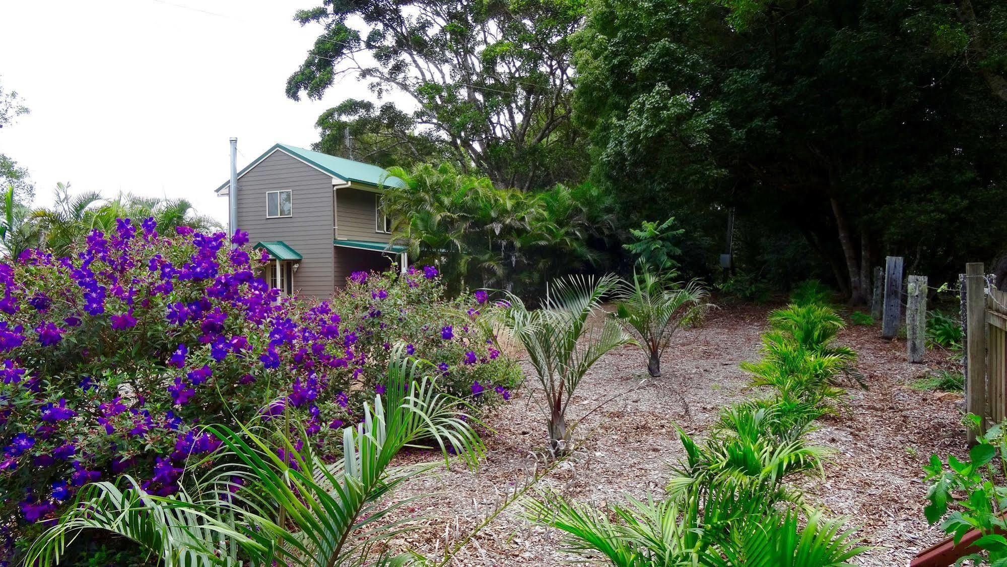 Maleny Luxury Cottages Exterior photo