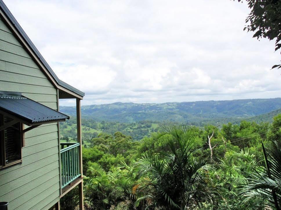 Maleny Luxury Cottages Exterior photo